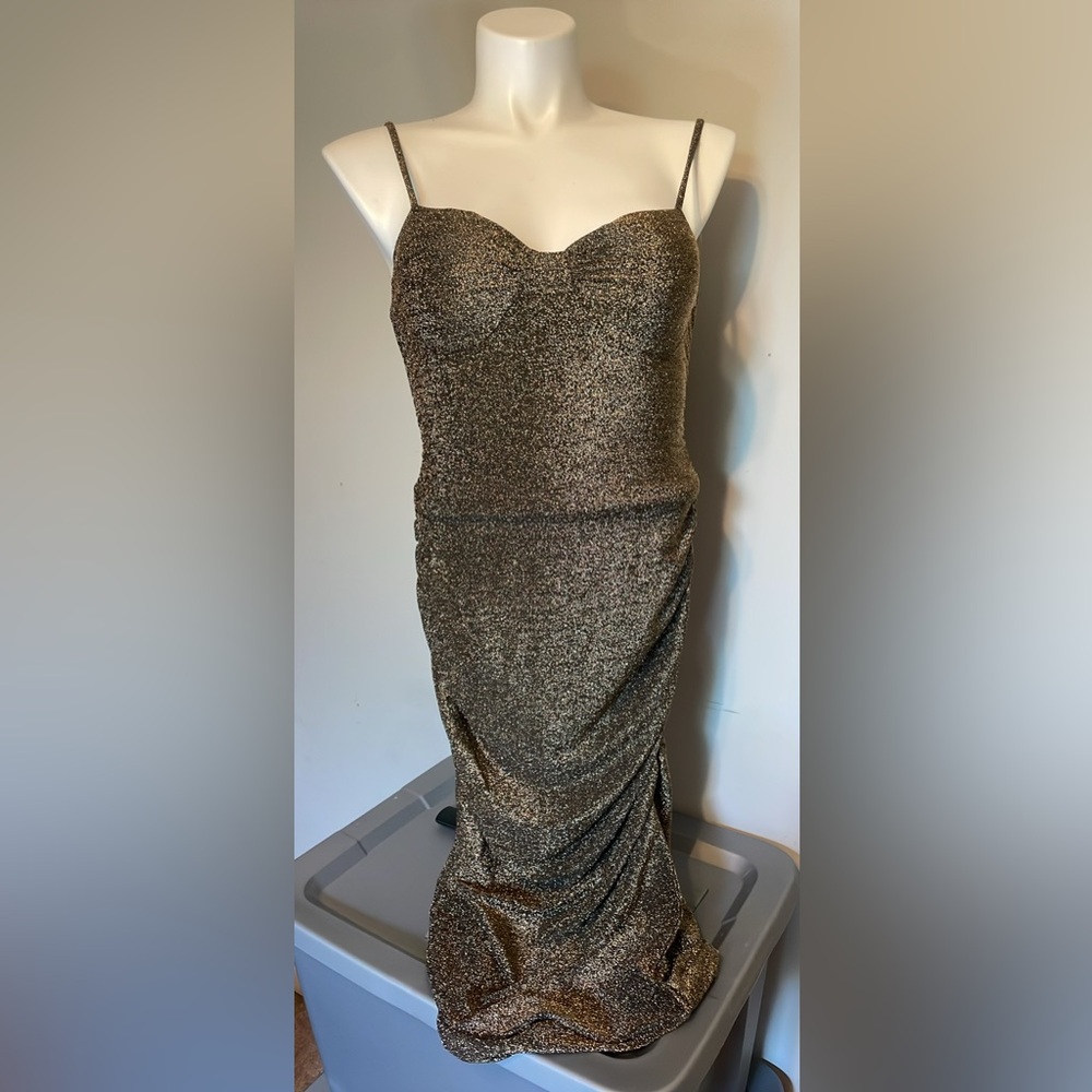 Elegant Gold Evening Dress